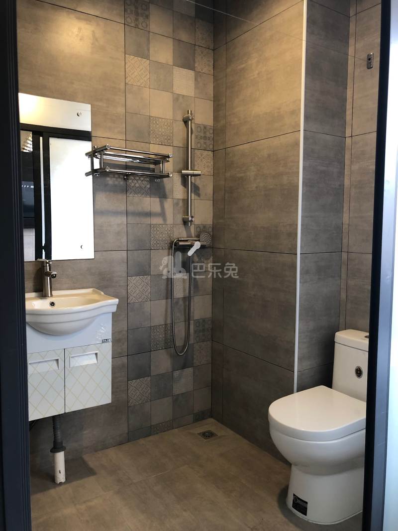 富康居公寓4673747卫生间图5