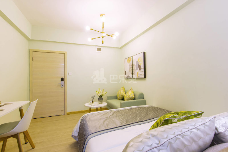 鲤鱼公寓（共和花园店）4676420卧室图0