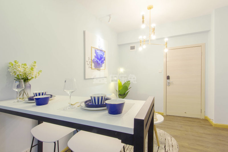 鲤鱼公寓（共和花园店）4676444客厅图7