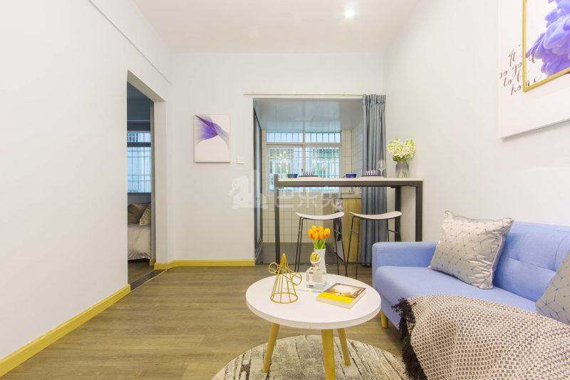 鲤鱼公寓（共和花园店）4676444卧室图0