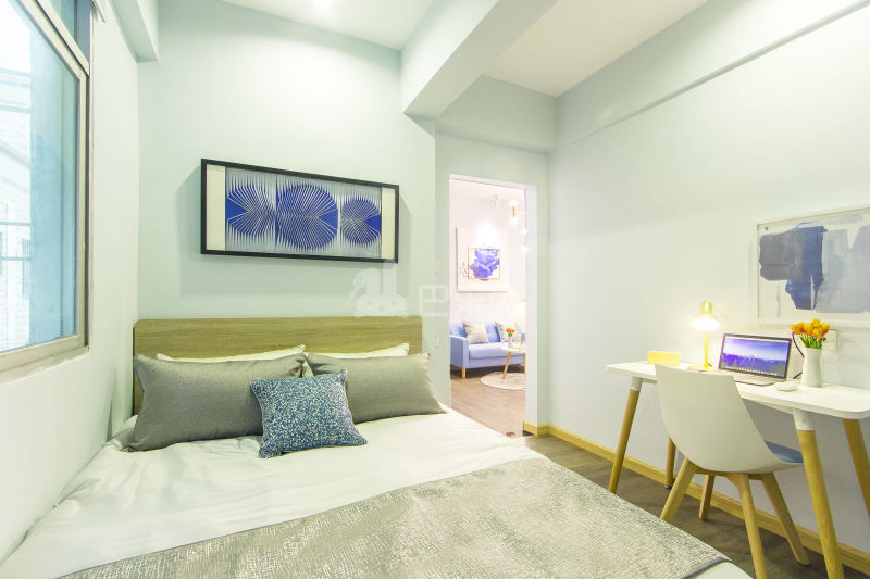 鲤鱼公寓（共和花园店）4676444卧室图1