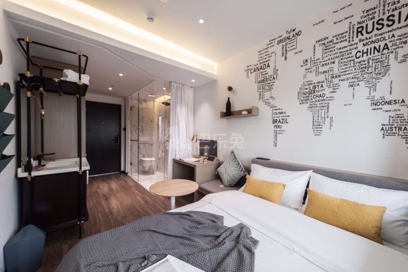 城家高级公寓深圳红岭北地铁站店4680039卧室图1