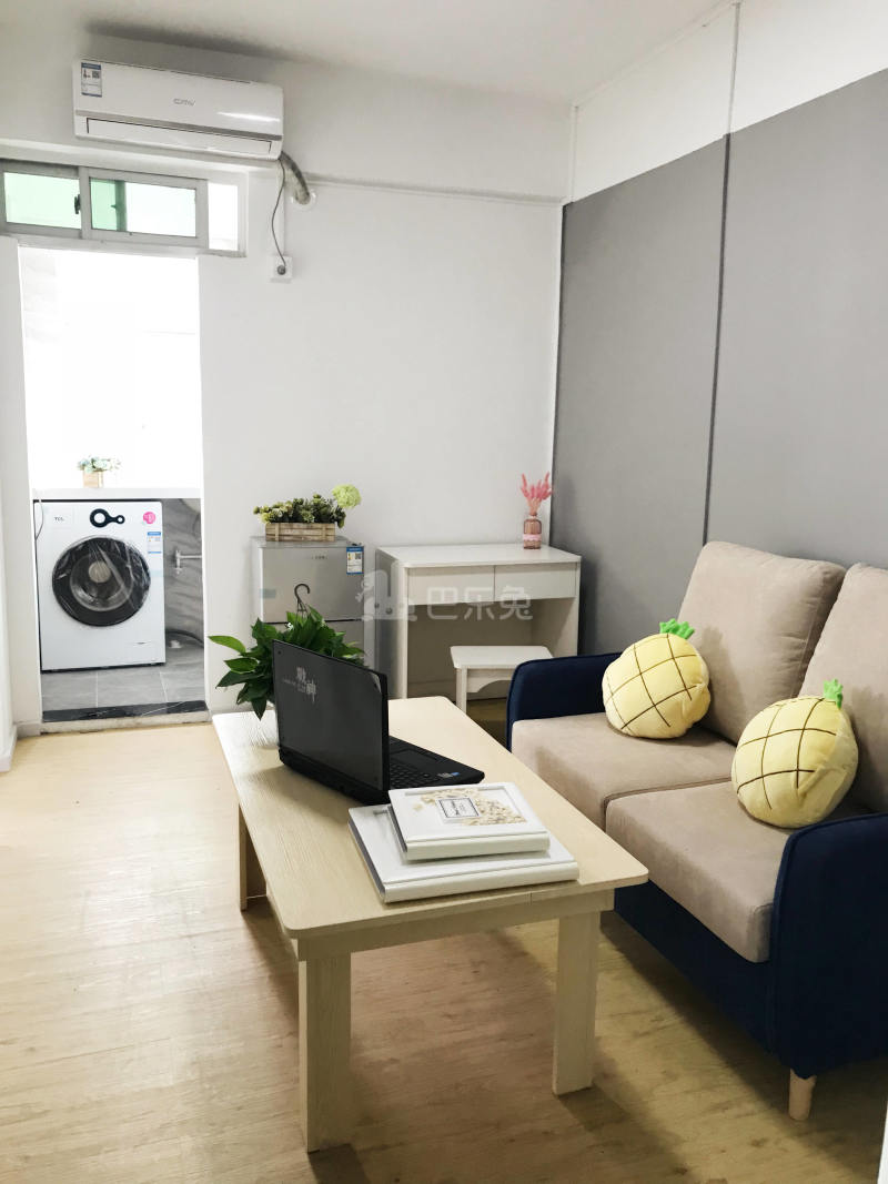 云麓公寓4681403客厅图1