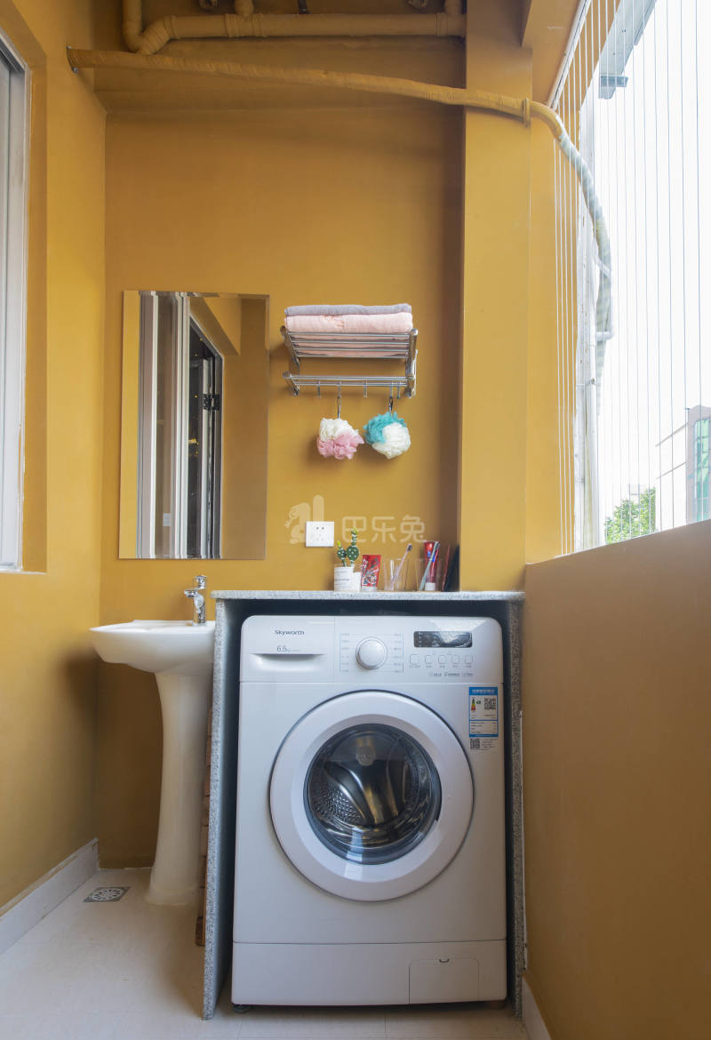 冠寓（大布头轻轨站店）4714132卫生间图4