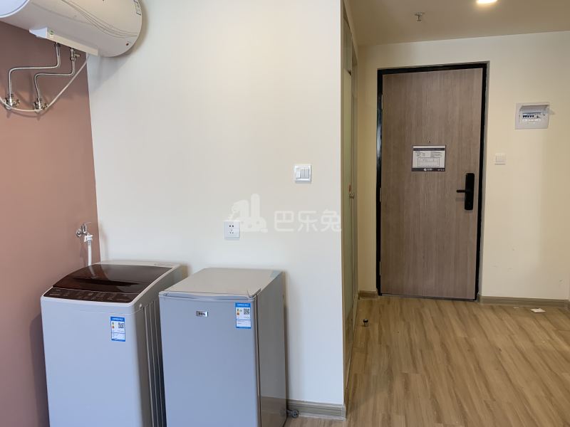 冠寓（翔宇路南站店）4719790客厅图4