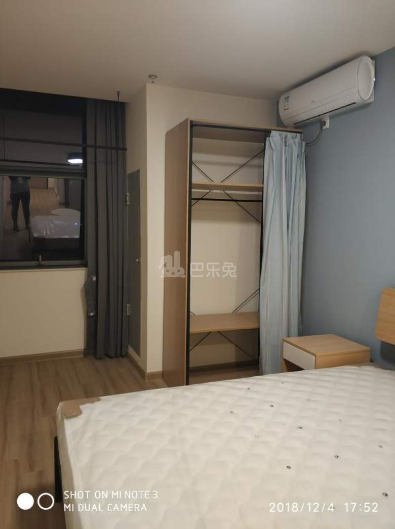 冠寓（翔宇路南站店）4719804卧室图3