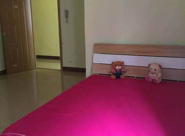 温馨公寓（荔湖花园38栋） 1室0厅1卫