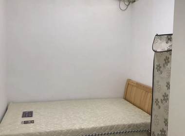 西格公寓 2室2厅1卫