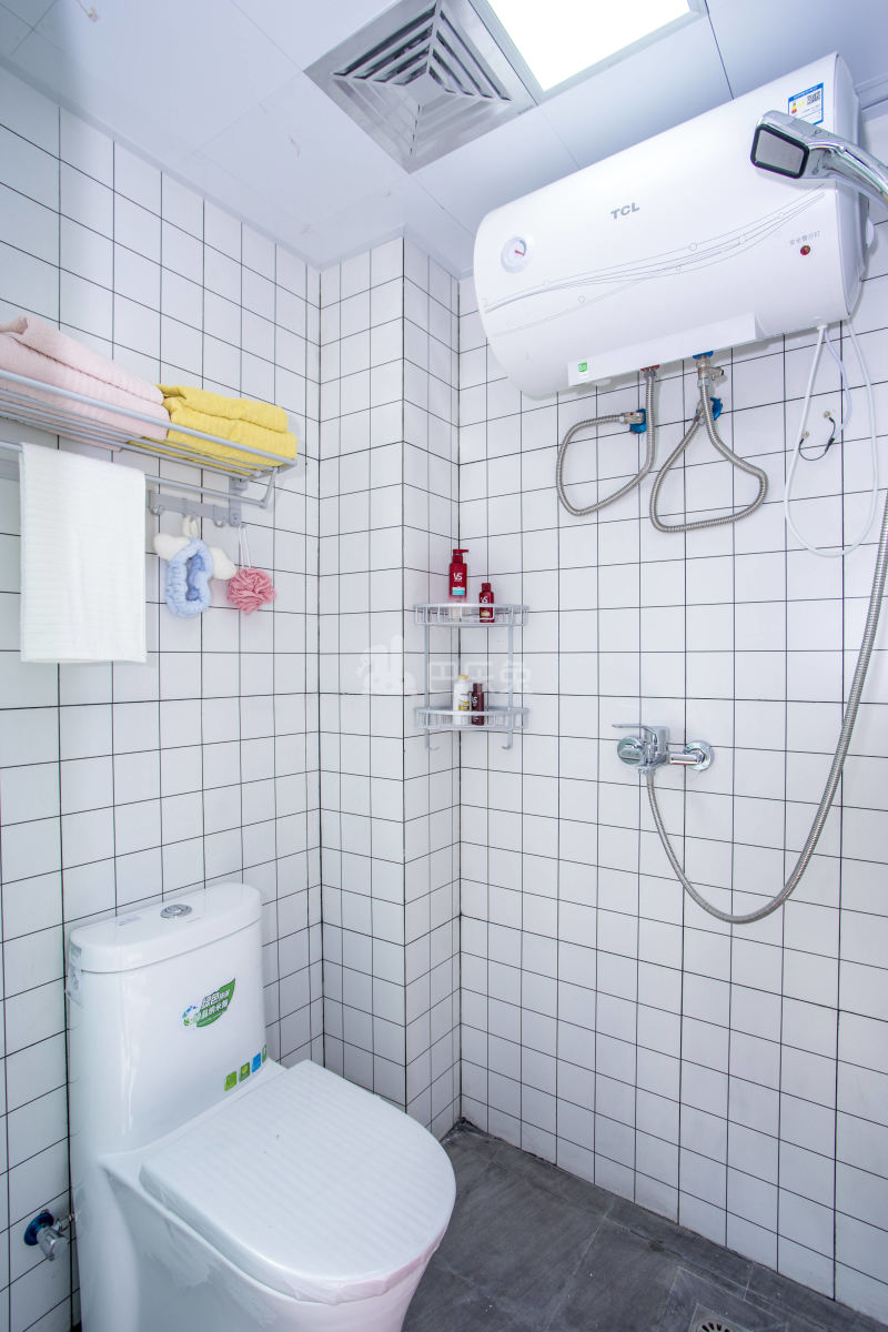 冠寓（荷坳地铁站店）4741133卫生间图6