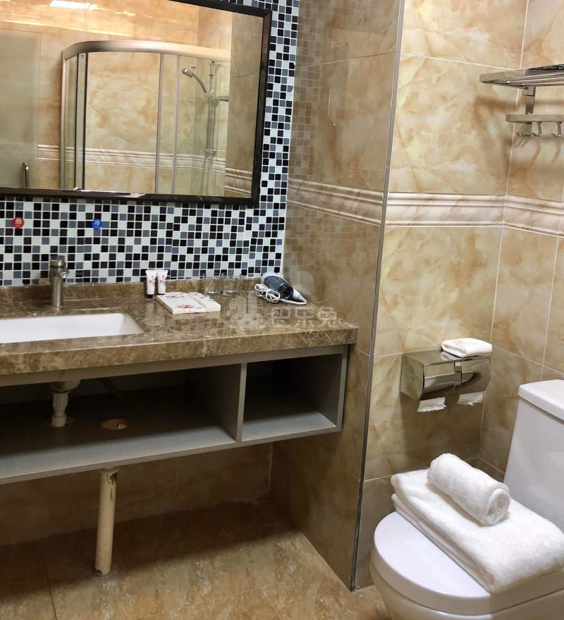 荟萃酒店公寓4748933卫生间图6