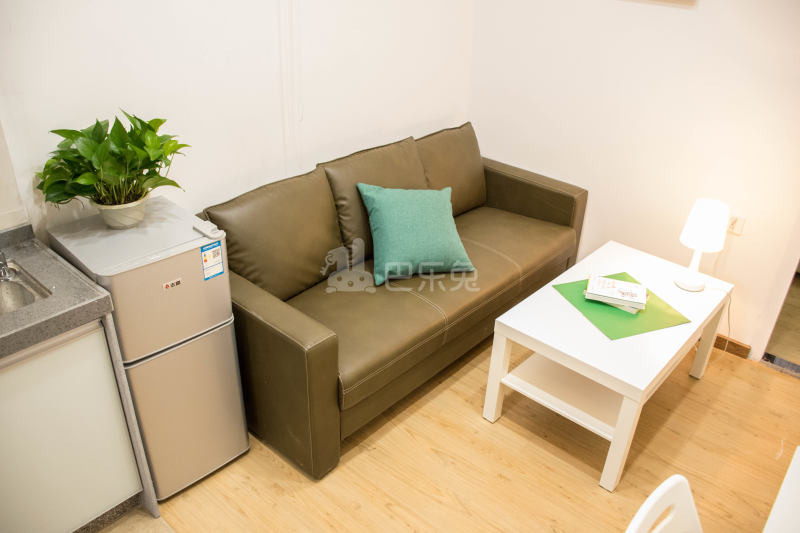 暖寓流塘芳华4753385客厅图2