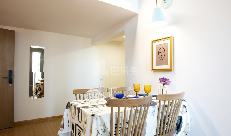 尚峻花园4753737客厅图4