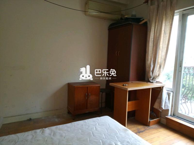 上海春城(莲花南路1288弄)4755111卧室图1