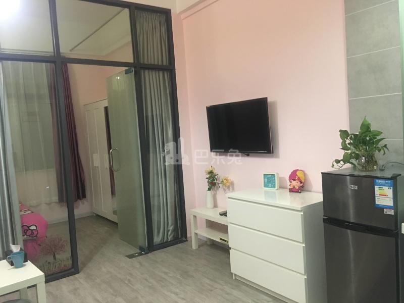 美鹿假日公寓4768717客厅图2