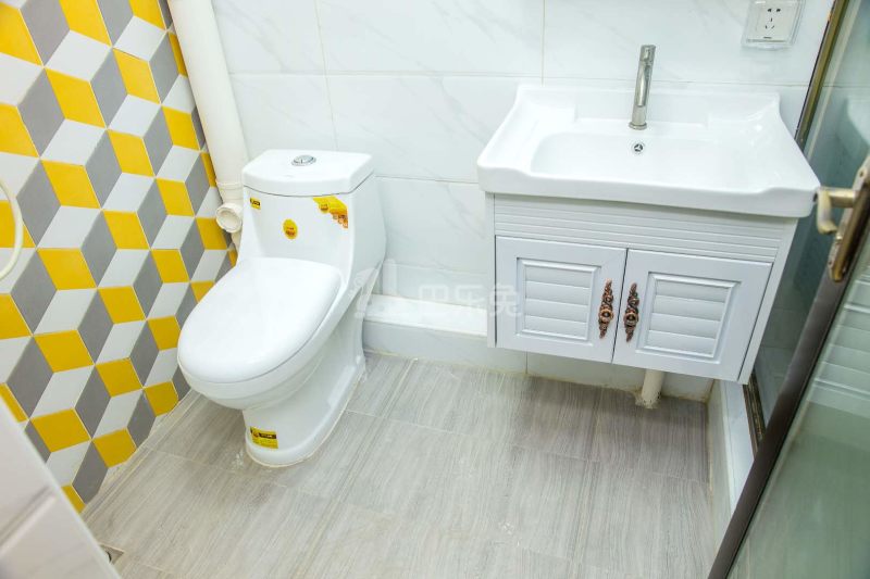 庭苑公寓（君子兰店）4769471卫生间图2