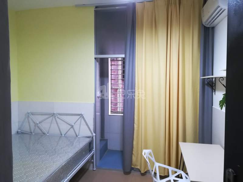 365公寓（龙华地铁站店）4786588卧室图2