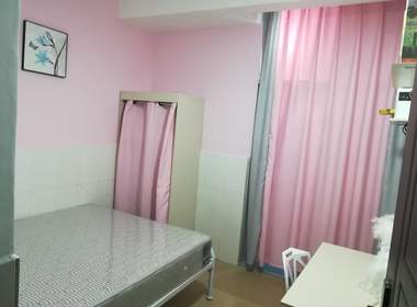 365公寓（龙华地铁站店） 1室0厅1卫