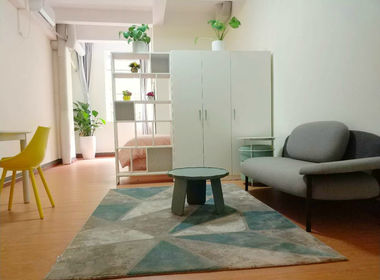 扎根公寓 1室0厅1卫