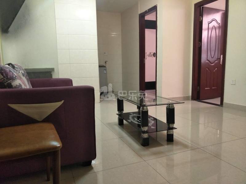 圆达温馨公寓4800098客厅图4