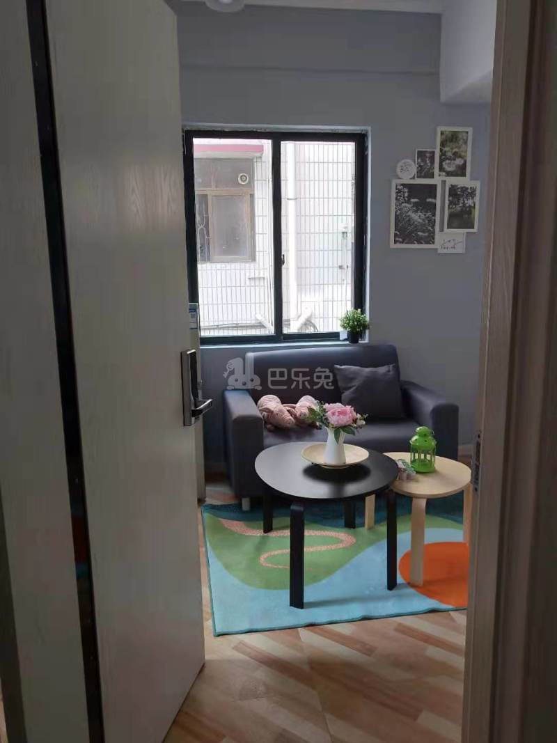 悠悠公寓4803328客厅图9