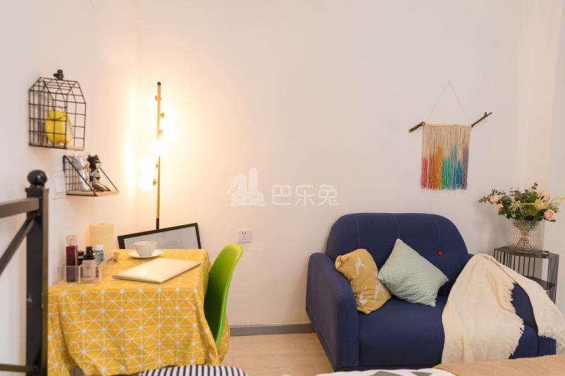 小七洋房白羊座4806357客厅图3