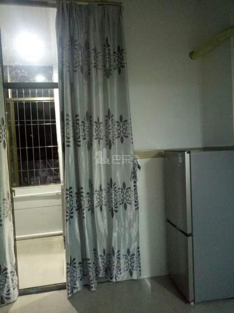 温馨公寓（龙华区）4826717客厅图2