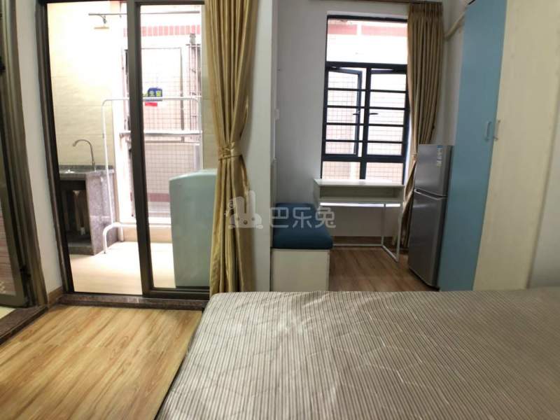 壹时代公寓（西湾青年之家店）4830186卧室图2