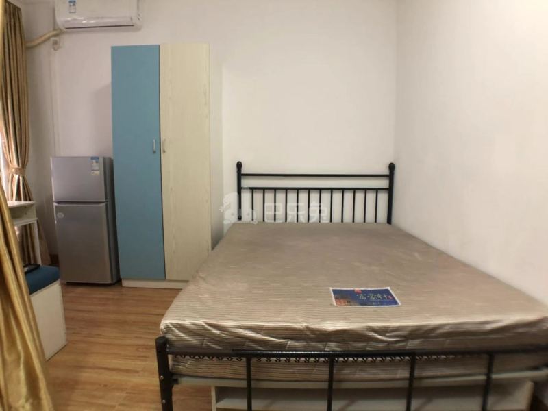 壹时代公寓（西湾青年之家店）4830186卧室图5