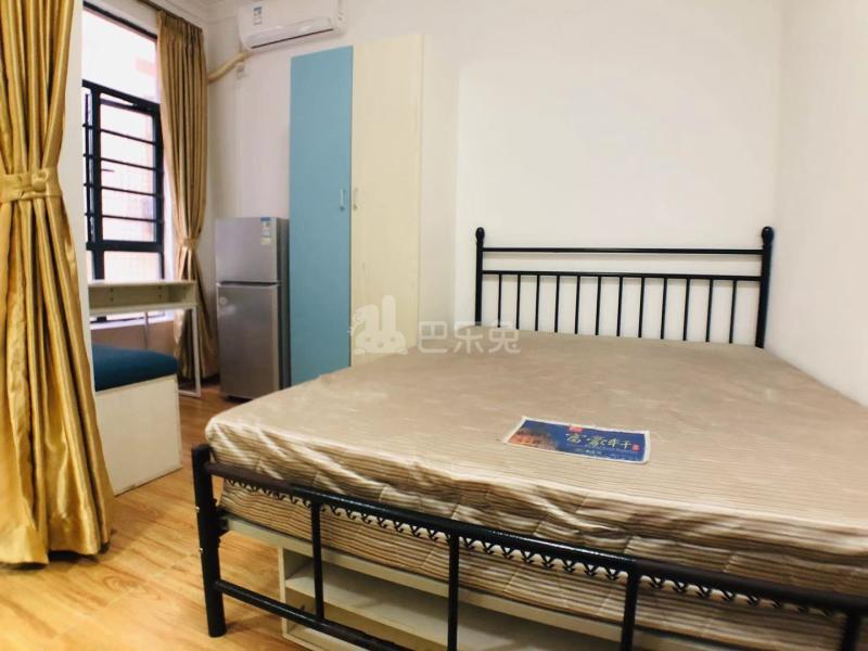 壹时代公寓（西湾青年之家店）4830186卧室图4