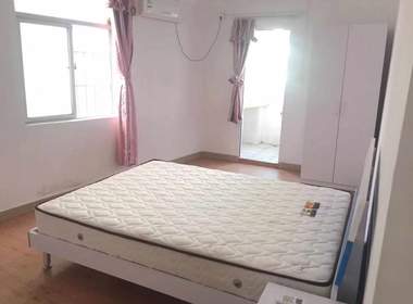 小屋公寓（25号） 1室1厅1卫