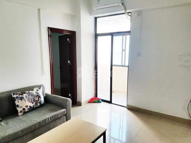 源兴小屋4838742客厅图10