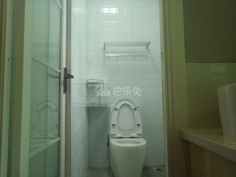 枢纽公寓（龙胜店）4857754卫生间图3