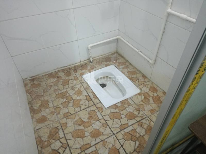 冠铭花园4865203卫生间图6