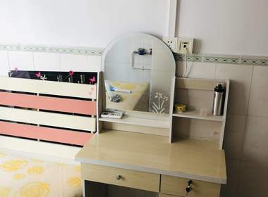 西湖大厦A座 1室0厅1卫