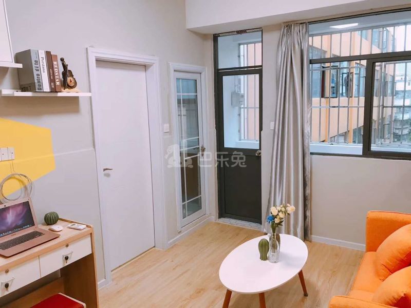 七号企鹅公寓（新洲北村村店）4896815客厅图3