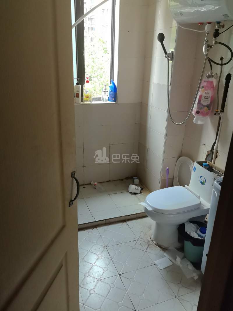 繁荣华庭988981卫生间图6