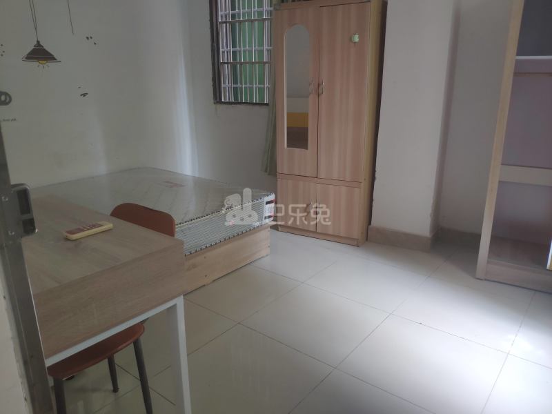 豪华公寓（大山村二夹坊前街46号）4923066卧室图4