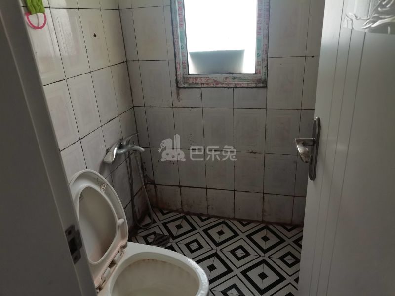 庆安一村4925462卫生间图6