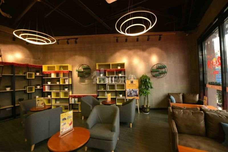 和家公寓4942918客厅图4