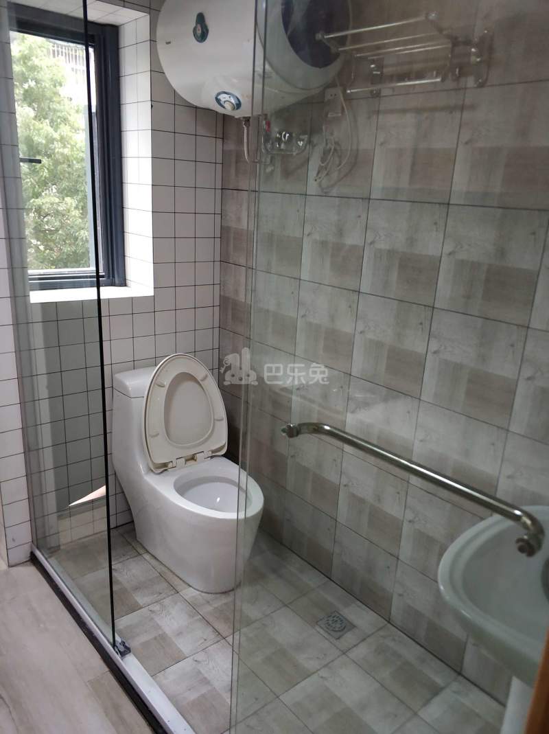 金轮第一居4943801卫生间图10