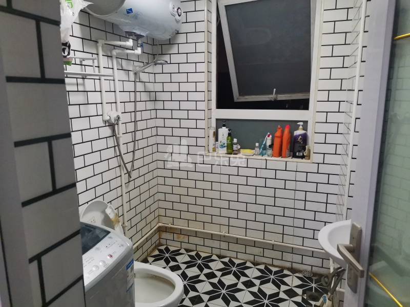 金榜新苑北区4961569卫生间图9