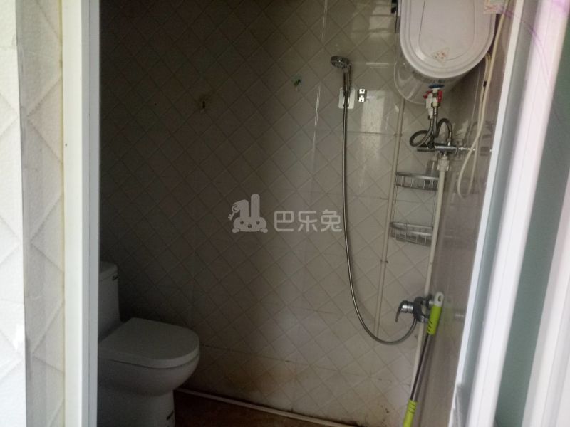 钱江七苑4987873卫生间图8