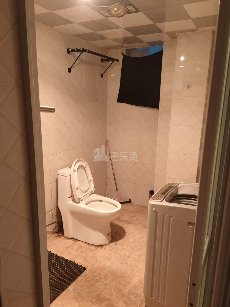 钱江七苑4987873卫生间图9