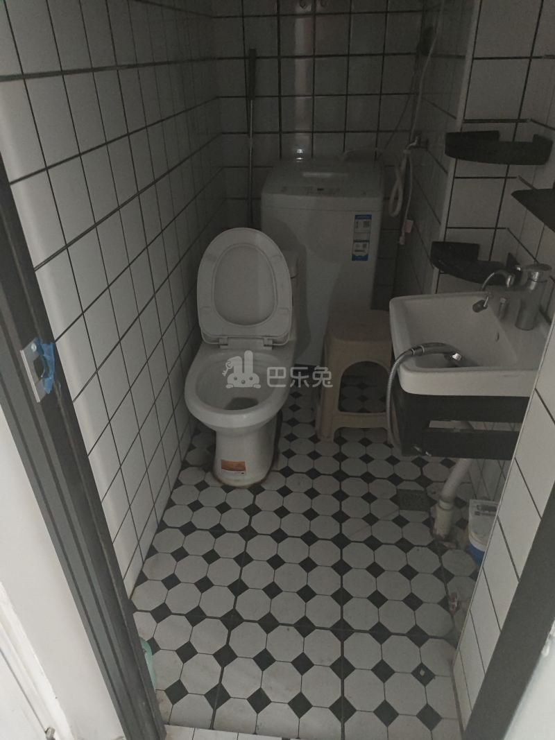 文怡苑二期502823卫生间图6