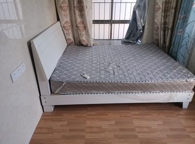 昌鑫青年公寓（嘉禾望岗彭西三街三巷1号） 1室1厅1卫