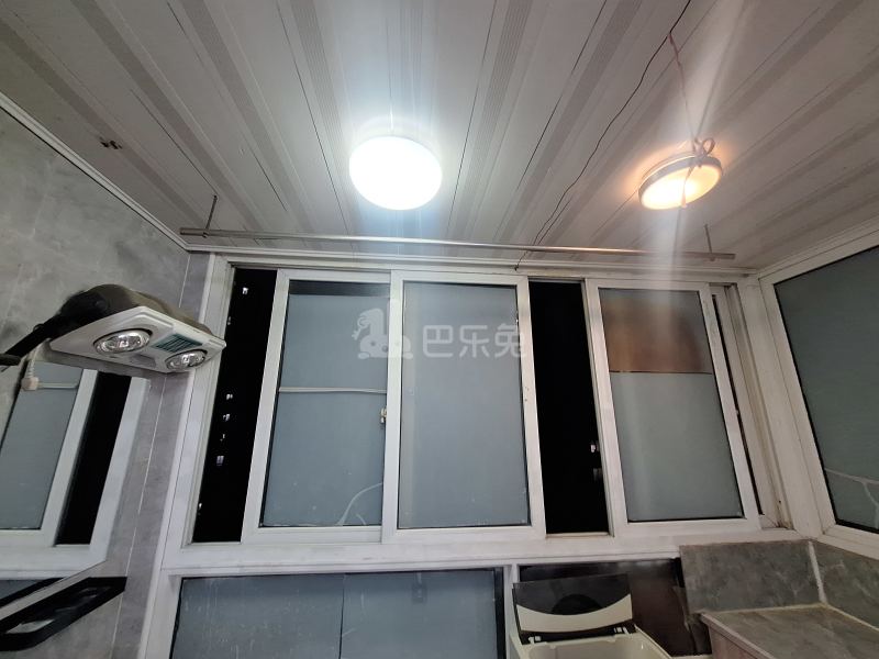 翔瑞新苑北区5089862卧室窗户图9