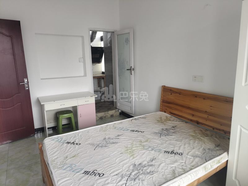 腰路村（民房）5106178卧室图2