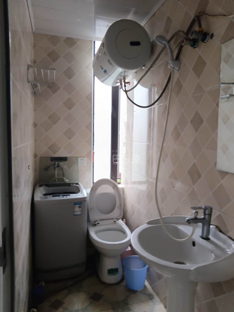 腰路村（民房）5106197卫生间图7