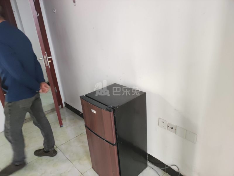 腰路村（民房）5106202卧室图2