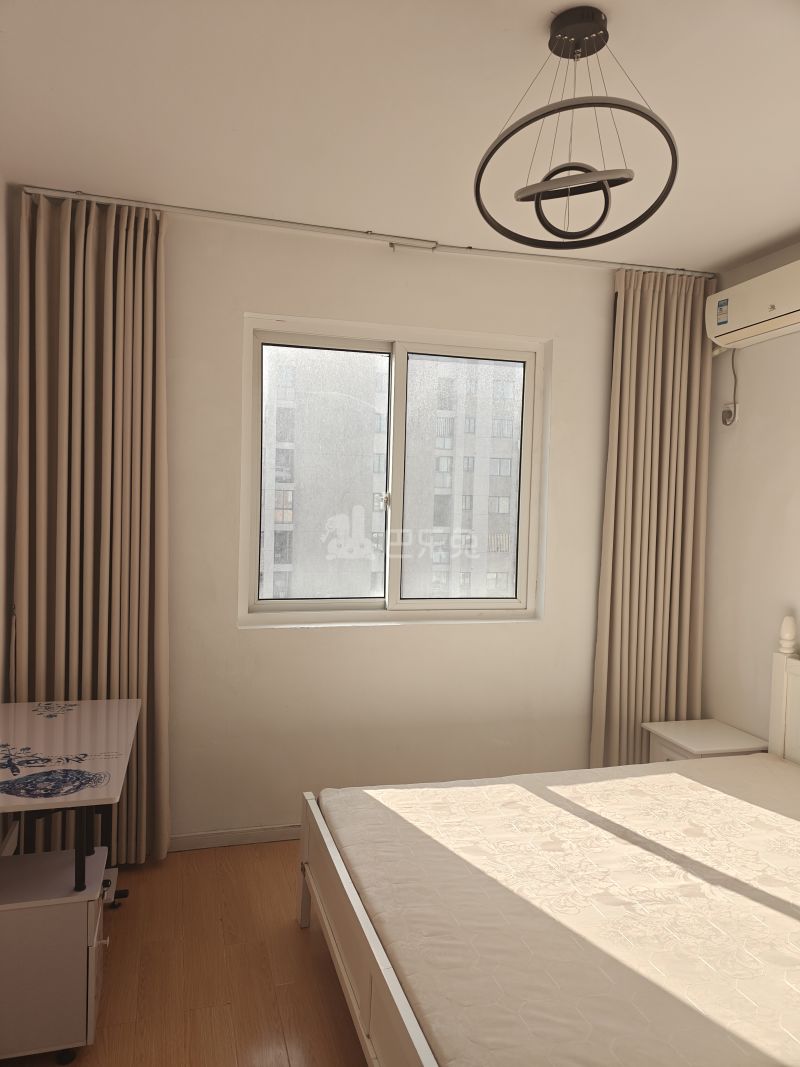 民乐城丽水雅苑南苑5115197卧室窗户图8